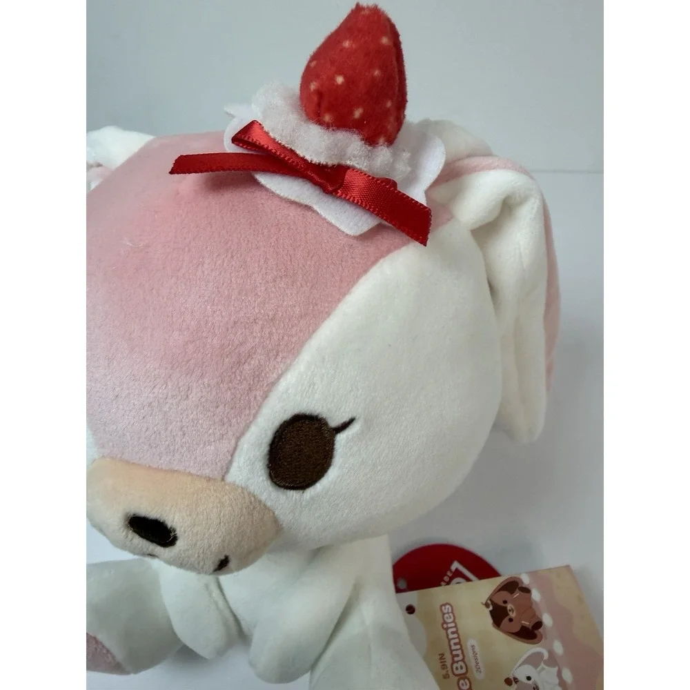 Cake Bunnies Strawberries Plush ROUND 1 EXCLUSIVE 5.9in Rabbit‎ Stuffed Animal